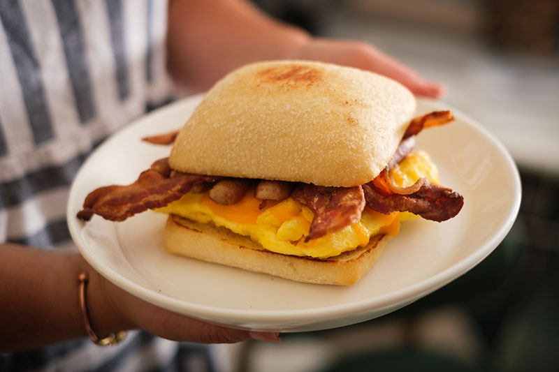 breakfast sandwich